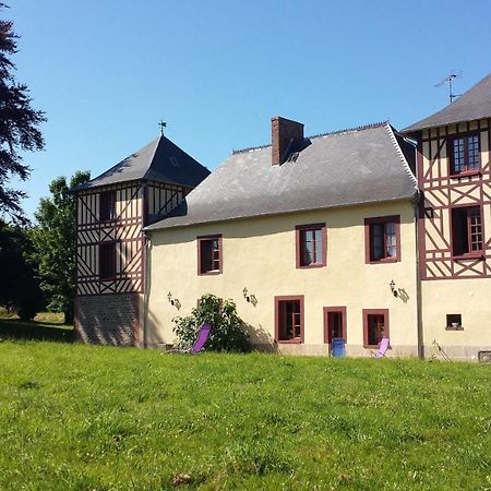 مبيت وإفطار Saint-Samson-de-Bonfossé Le Manoir Des Arts المظهر الخارجي الصورة